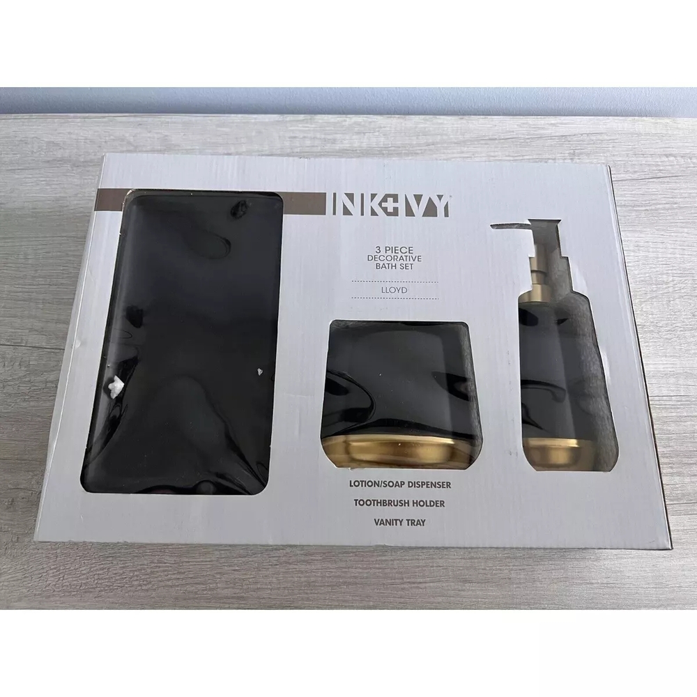 Elegant Black and Gold Bath Set - Picture 2 of 9